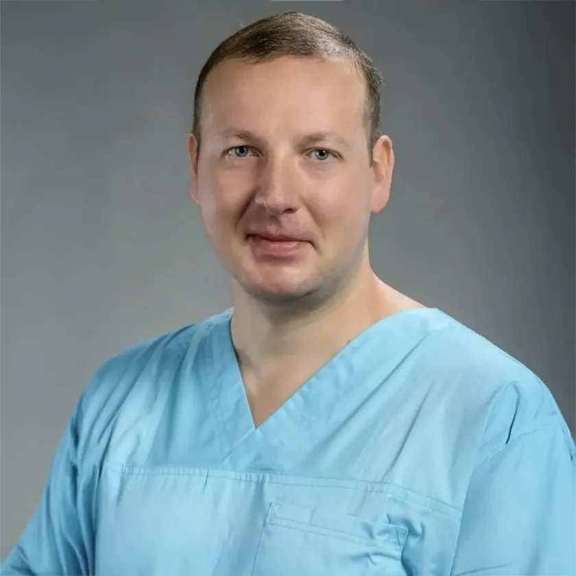 Dr. Huber Gergely